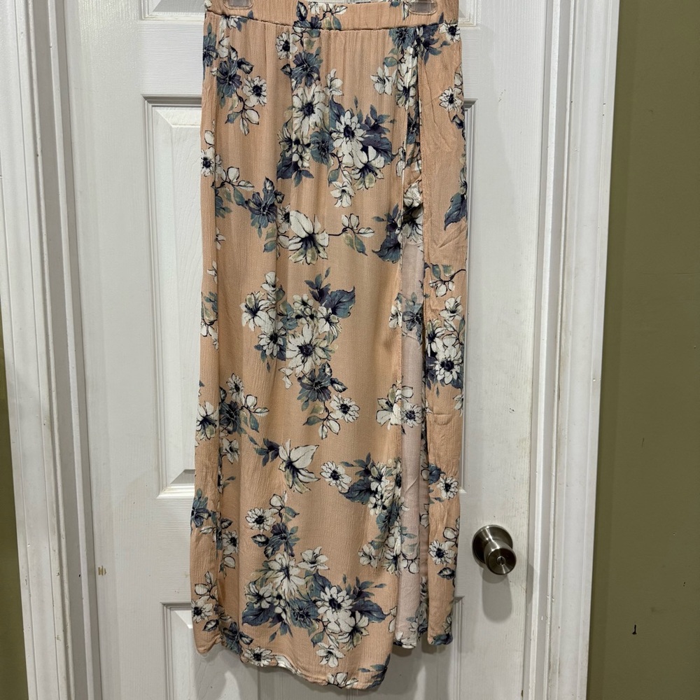 Floral Print Women's wall thru Skirt
